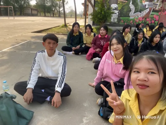 Schoolyard Kungfu Display by White-Jacketed Student – AI Generated Video | Hailuo AI