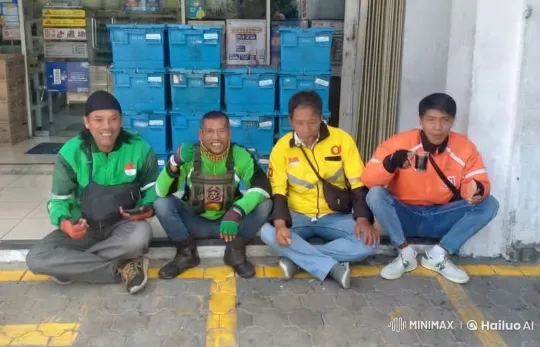 Colorful Jacketed Individuals Perform Coordinated Wing Chun – AI Generated Video | Hailuo AI
