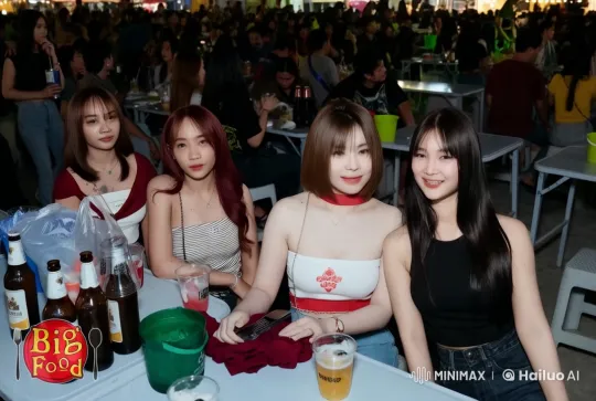 Crowded Food Event Transforms into Martial Arts Display – AI Generated Video | Hailuo AI