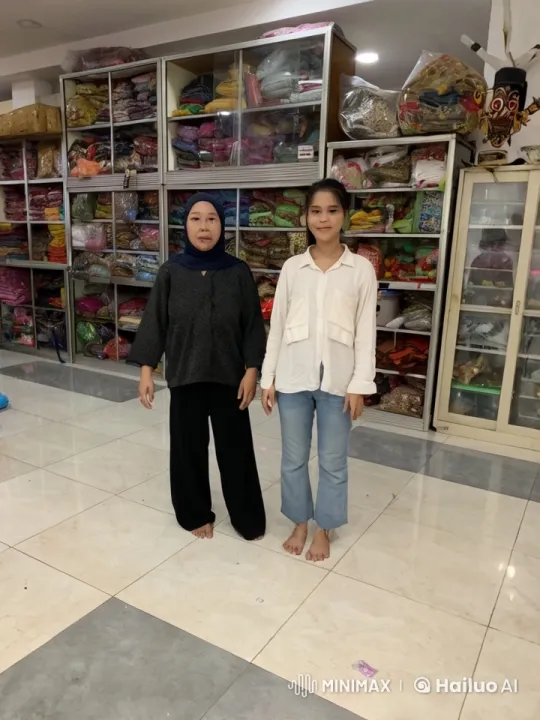 Kung Fu Practitioners Showcase Skills in Colorful Shop Setting – AI Generated Video | Hailuo AI