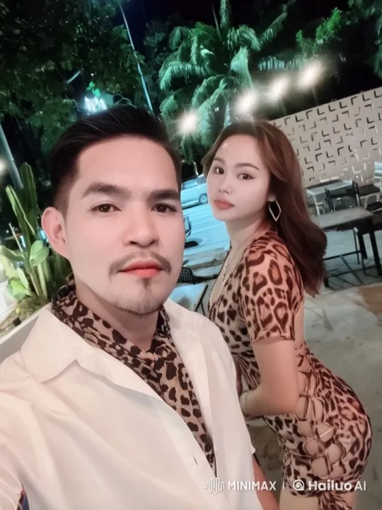 Live2D Animated Martial Arts Duo in Nighttime Setting – AI Generated Video | Hailuo AI