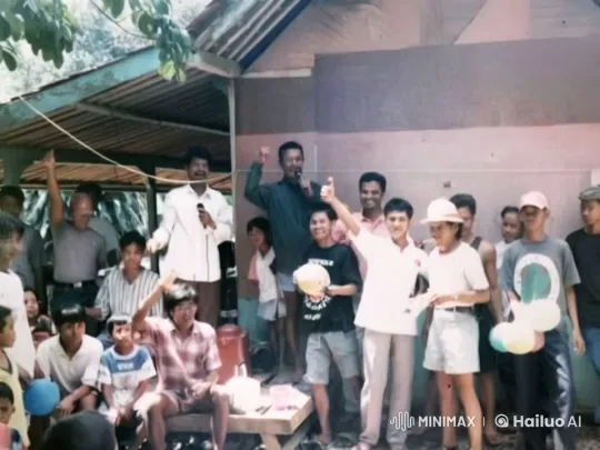 Outdoor Celebration with Joyful Interactions and Festive Atmosphere – AI Generated Video | Hailuo AI