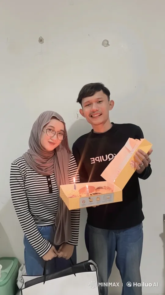 Live2D Animated Kungfu Battle with Gift and Pastries – AI Generated Video | Hailuo AI