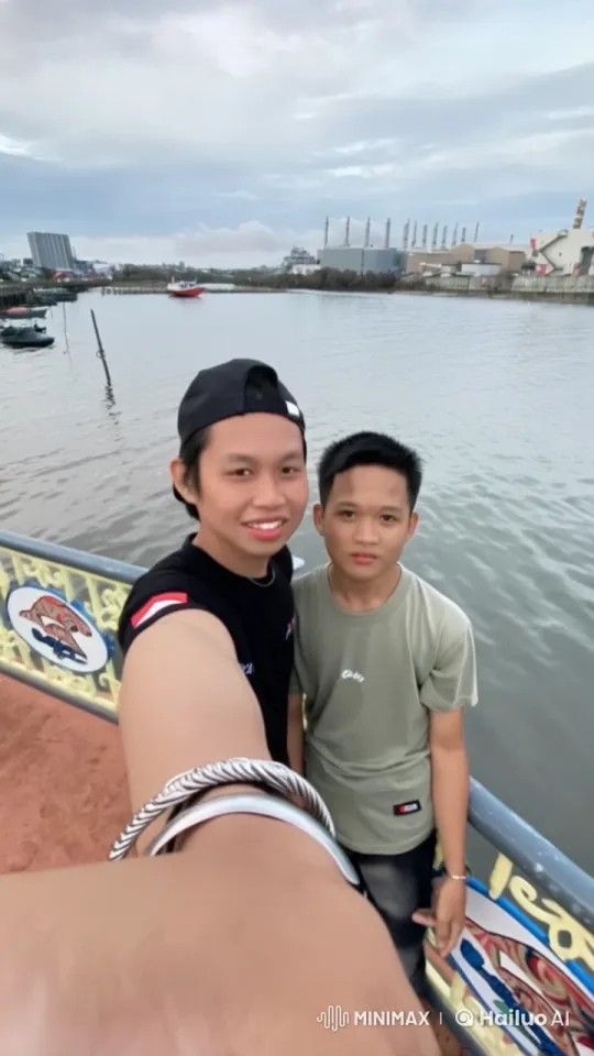 Friends Practice Kung Fu by the River in Live2D Animation – AI Generated Video | Hailuo AI