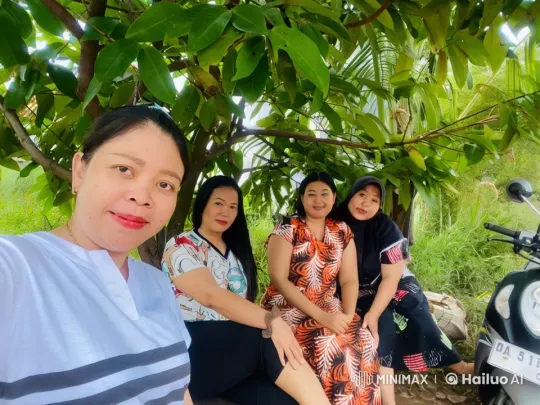 Women Perform Kung Fu Under a Lush Tree – AI Generated Video | Hailuo AI