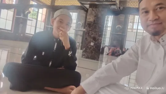 Martial Arts Display in Spacious Hall – AI Generated Video | Hailuo AI
