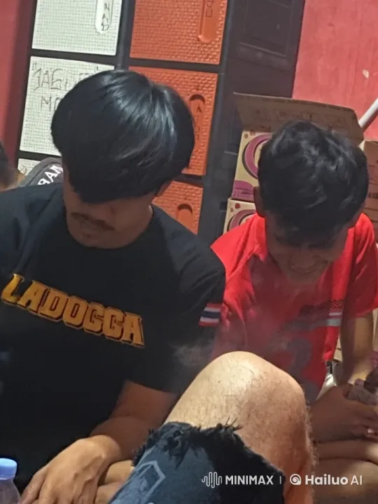 Young Men Chatting with Objects in Indoor Setting – AI Generated Video | Hailuo AI