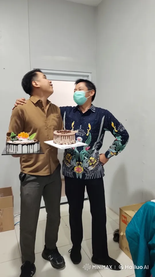 Two Friends Celebrate with Decorated Cakes – AI Generated Video | Hailuo AI