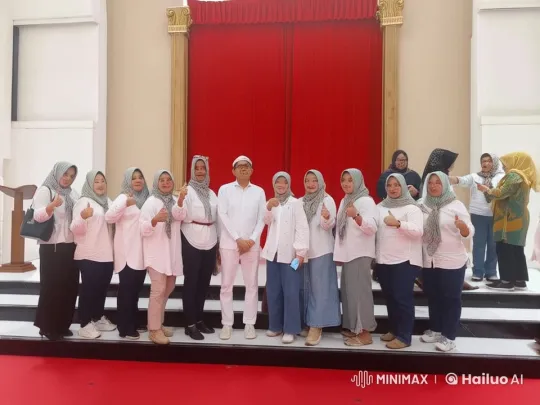 Wing Chun Group Performs Dynamic Kung Fu in Coordinated Outfits – AI Generated Video | Hailuo AI