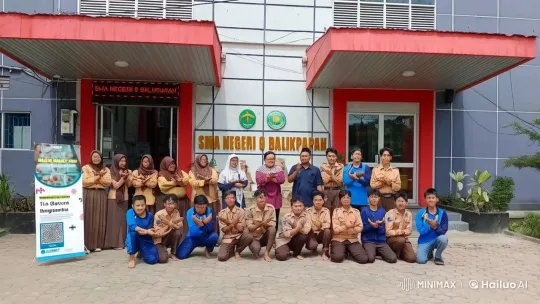 SMA Negeri 9 Balikpapan Students Practicing Kung Fu – AI Generated Video | Hailuo AI