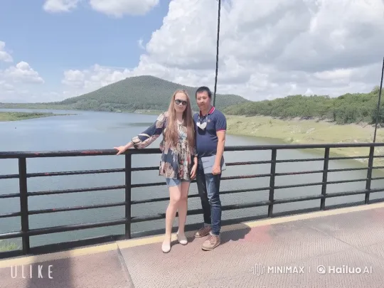 Epic Kungfu Battle on Scenic Bridge – AI Generated Video | Hailuo AI