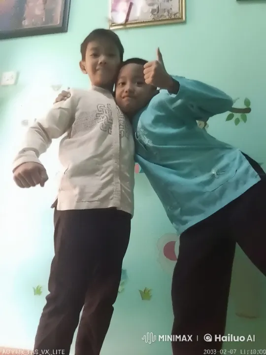 Dynamic Live2D Kung Fu Choreography by Young Boys – AI Generated Video | Hailuo AI