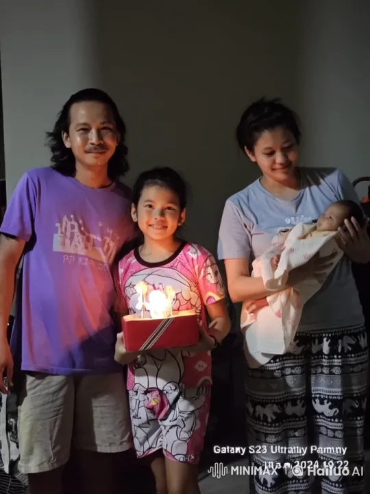 Family Performs Energetic Martial Arts in Live2D Animation – AI Generated Video | Hailuo AI