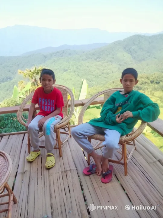 Children Practicing Kung Fu on Mountain Deck – AI Generated Video | Hailuo AI