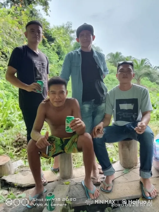 Young Friends Enjoying Nature and Martial Arts Practice – AI Generated Video | Hailuo AI