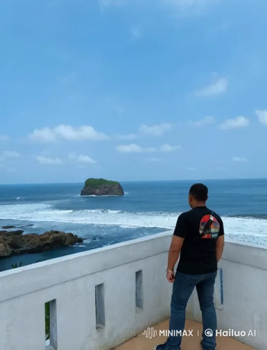 Energetic Man Performs Kung Fu, Dance, and Swim – AI Generated Video | Hailuo AI