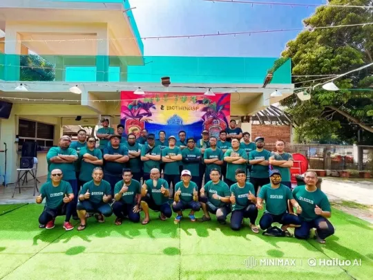 Family Fun & Brotherhood: Kungfu Performance – AI Generated Video | Hailuo AI