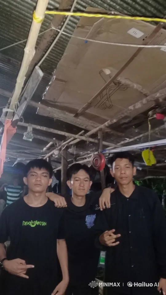 Rustic Setting: Wing Chun Masters in Dynamic Kungfu Display – AI Generated Video | Hailuo AI