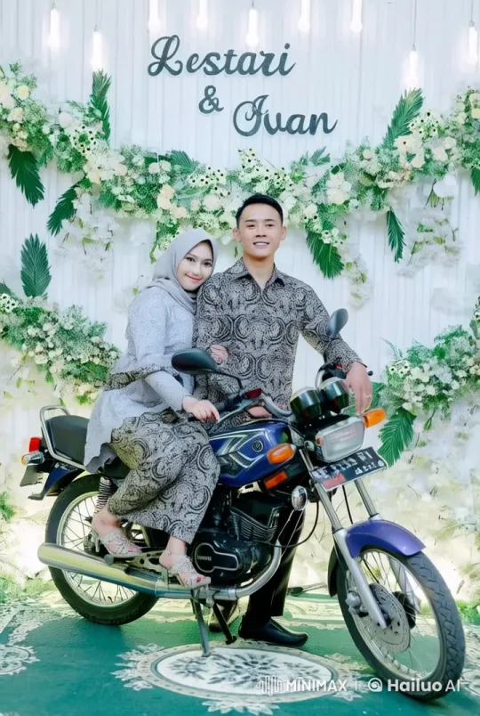 Lestari & Ivan: Live2D Animated Kung Fu Duo – AI Generated Video | Hailuo AI