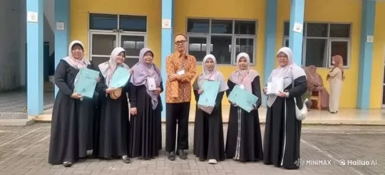 Seven Graduates Perform Synchronized Kungfu Outside School – AI Generated Video | Hailuo AI