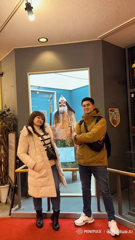 Traditional Chinese Artifact Display with Kungfu Performance – AI Generated Video | Hailuo AI