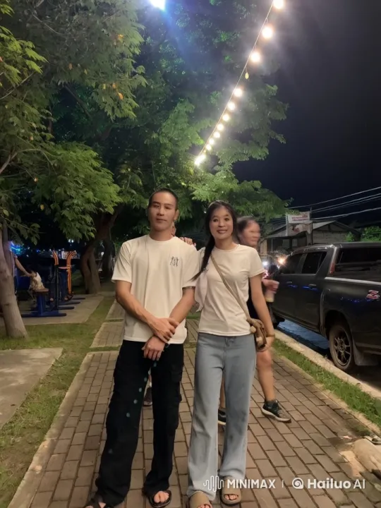 Nighttime Kung Fu Exhibition on Lively Pathway – AI Generated Video | Hailuo AI