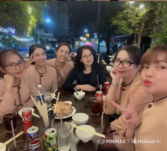 Nighttime Restaurant Gathering with Kungfu Performance – AI Generated Video | Hailuo AI