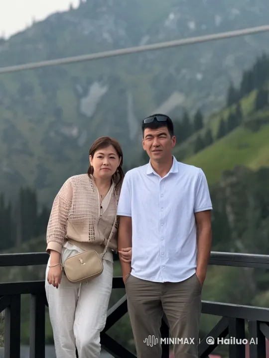 Couple's Intense Kungfu Battle on Mountain Bridge – AI Generated Video | Hailuo AI