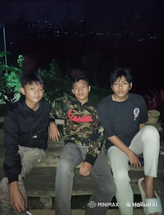 Young Friends Showcase Kung Fu Skills on Bench at Night – AI Generated Video | Hailuo AI