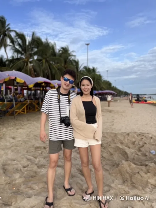 Live2D Beach Kungfu Fight Scene – AI Generated Video | Hailuo AI