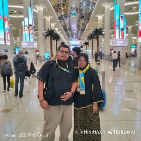 Martial Arts Performance in Bustling Dubai Airport – AI Generated Video | Hailuo AI