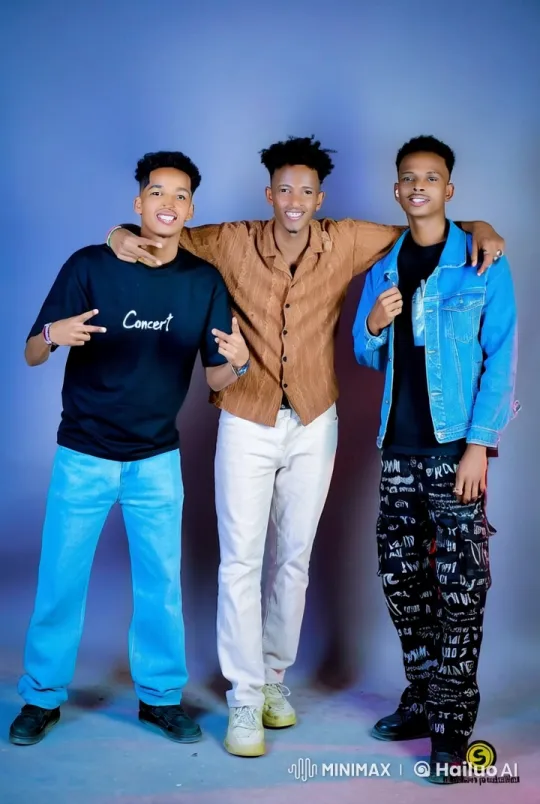 Three Friends Showcase Unique Styles with Dynamic Animation – AI Generated Video | Hailuo AI