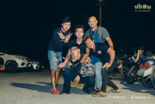 Friends Showcase Impromptu Kungfu in Lively Nighttime Display – AI Generated Video | Hailuo AI