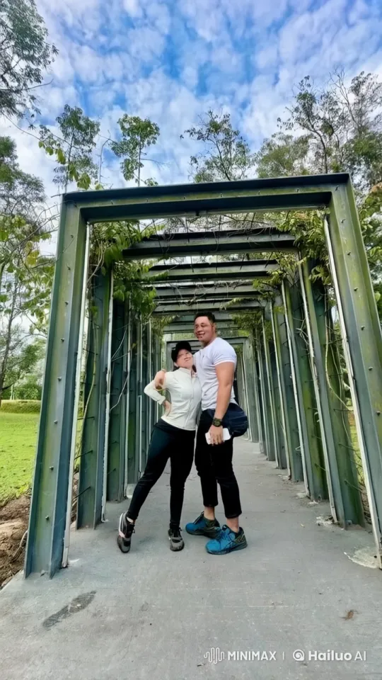 Choreographed Fight Display in Scenic Park Setting – AI Generated Video | Hailuo AI