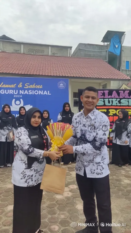 National Teachers' Day Celebration with Surprise Martial Arts Display – AI Generated Video | Hailuo AI