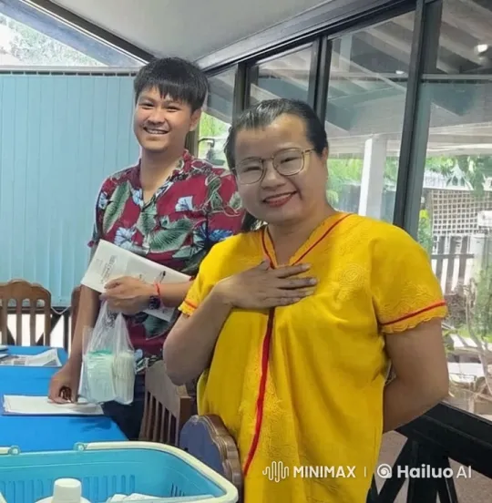 Emotional Bonding and Affection in Warm Indoor Setting – AI Generated Video | Hailuo AI