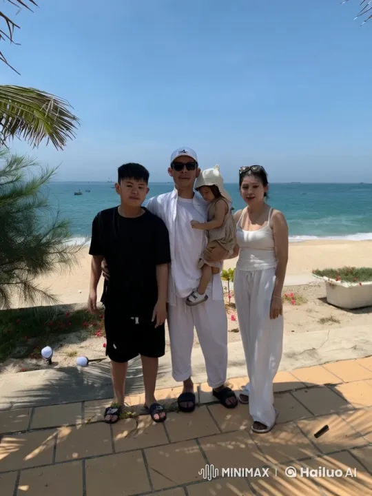 Family Demonstrates Kungfu on Serene Beach – AI Generated Video | Hailuo AI
