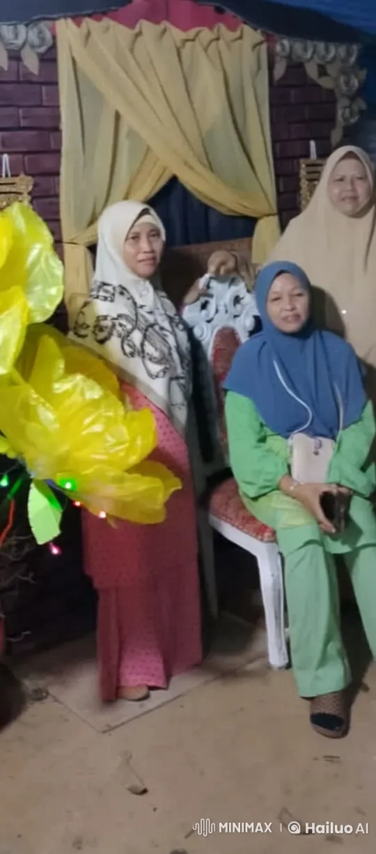 Traditional Attired Women Perform Kung-Fu in Festive Setting – AI Generated Video | Hailuo AI
