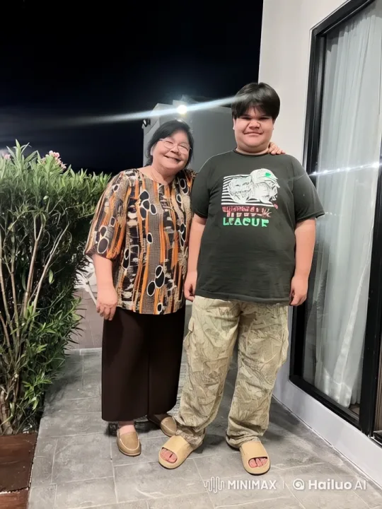 Elderly Woman Watches Boy Practice Martial Arts in Live2D Animation – AI Generated Video | Hailuo AI