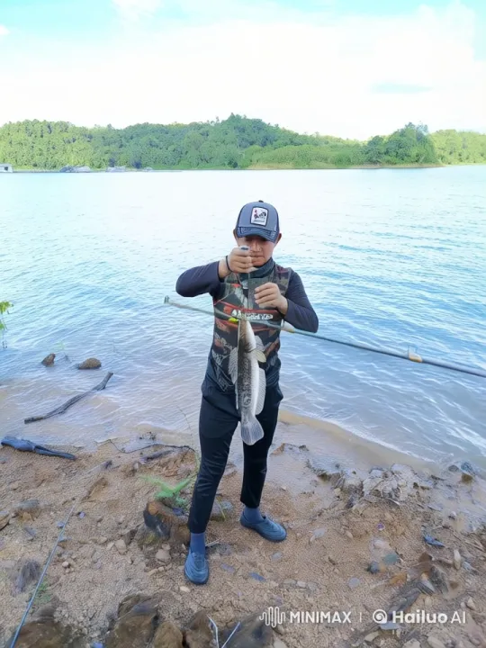 Kungfu Master Showcases Skills in Peaceful Setting – AI Generated Video | Hailuo AI