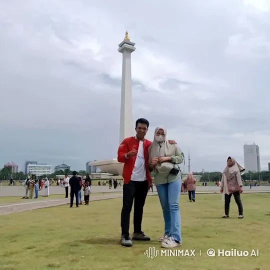 Couple Performs Kung Fu in Jakarta's Iconic Park – AI Generated Video | Hailuo AI