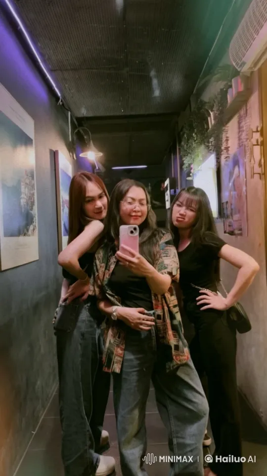 Three Women Showcase Kungfu Skills in Mirror Selfie Video – AI Generated Video | Hailuo AI