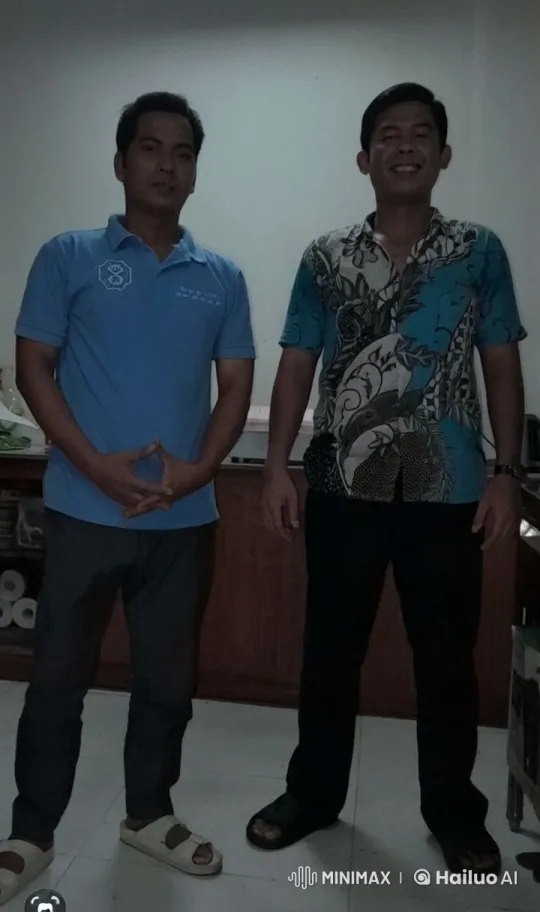 Casual Attired Men Demonstrate Kungfu Skills – AI Generated Video | Hailuo AI