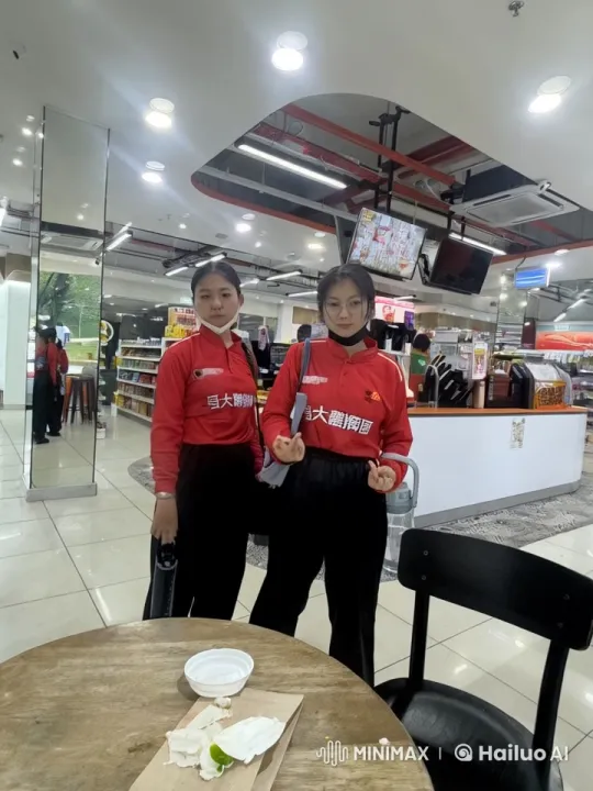 Shaolin Kungfu Practice in Modern Convenience Store – AI Generated Video | Hailuo AI