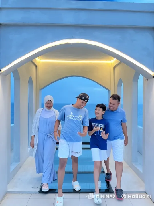 Family Demonstrates Kung Fu Skills in Live2D Ocean Backdrop – AI Generated Video | Hailuo AI