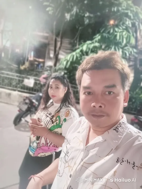 Live2D Animated Scene of Two People at Night – AI Generated Video | Hailuo AI