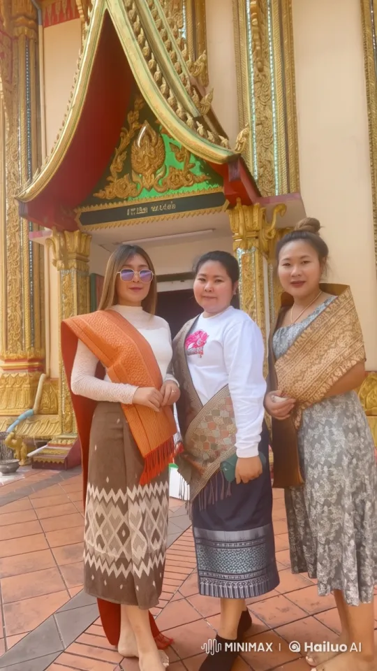 Traditional Women at Ornate Temple in Live2D Animation – AI Generated Video | Hailuo AI