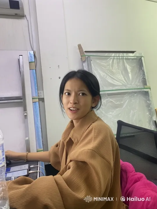 Young Woman Transforms from Student to Kung Fu Warrior – AI Generated Video | Hailuo AI