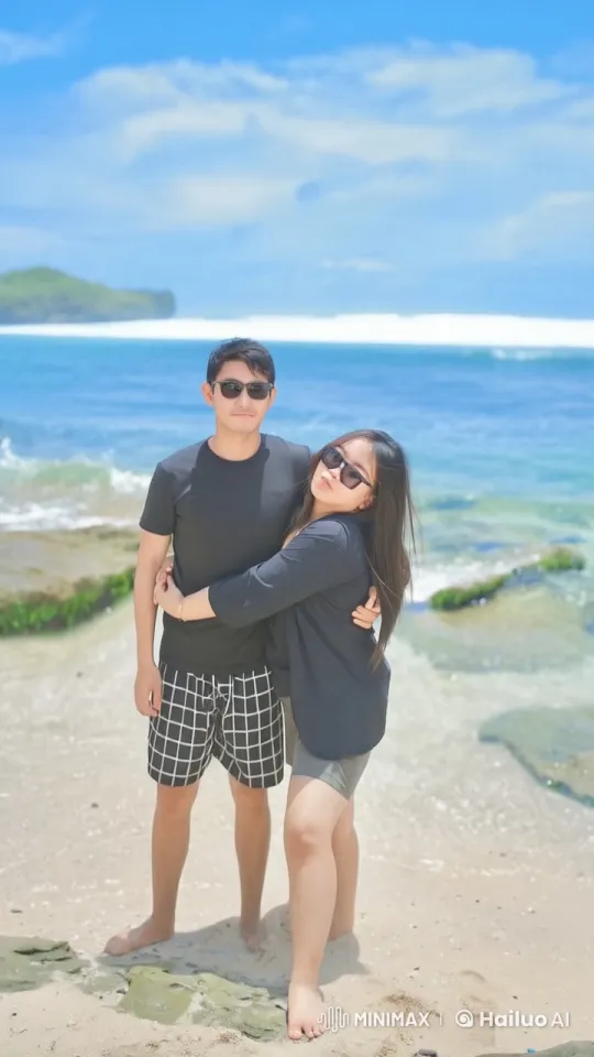 Couple Showcases Wing Chun on a Beach Background – AI Generated Video | Hailuo AI