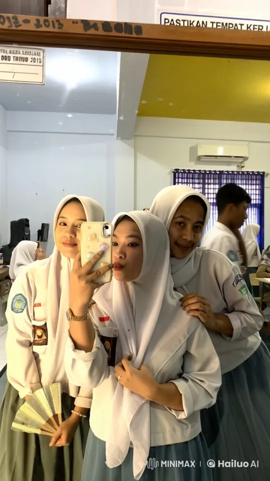 Live2D Animated Short: Schoolgirls Master Wing Chun – AI Generated Video | Hailuo AI